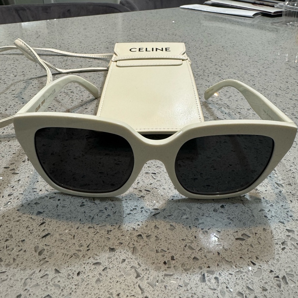 CELINE SUNGLASSES. WHITE SUNGLASSES. GREAT CONDITION - Picture 6 of 7